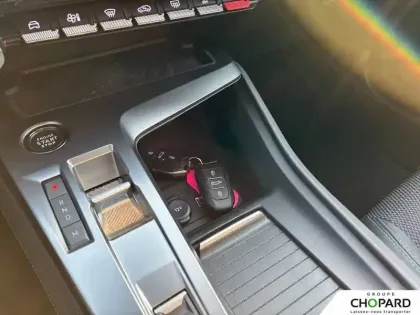 Photo 20 Peugeot 308  PureTech 130ch S&S EAT8