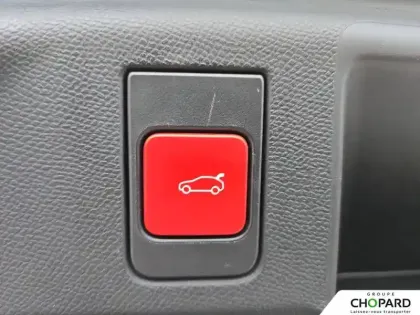 Photo 23 Peugeot 5008  Hybrid 136 e-DCS6