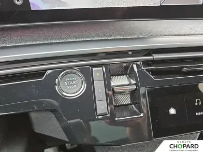 Photo 22 Peugeot 5008  Hybrid 136 e-DCS6