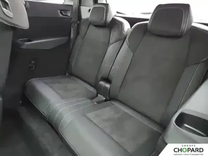 Photo 18 Peugeot 5008  Hybrid 136 e-DCS6