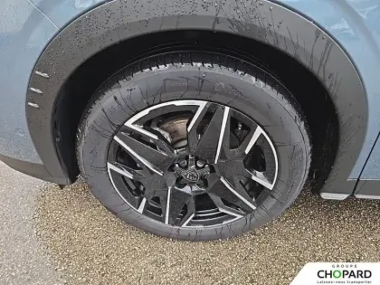 Photo 24 Peugeot 5008  Hybrid 136 e-DCS6