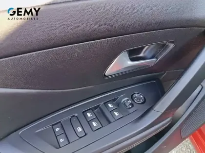 Photo 64 Peugeot 308  PureTech 130ch S&S EAT8