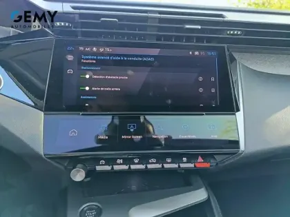 Photo 20 Peugeot 308  PureTech 130ch S&S EAT8