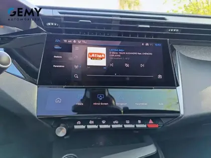 Photo 16 Peugeot 308  PureTech 130ch S&S EAT8