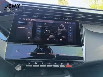 Photo 15 Peugeot 308  PureTech 130ch S&S EAT8