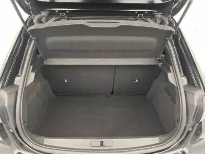 Photo 12 Peugeot 208  Electrique 50 kWh 136ch