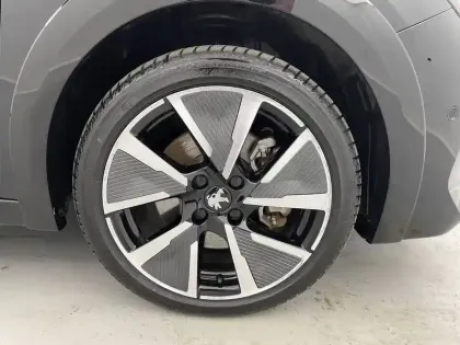 Photo 17 Peugeot 208  Electrique 50 kWh 136ch