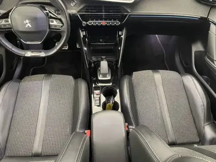 Photo 24 Peugeot 208  Electrique 50 kWh 136ch