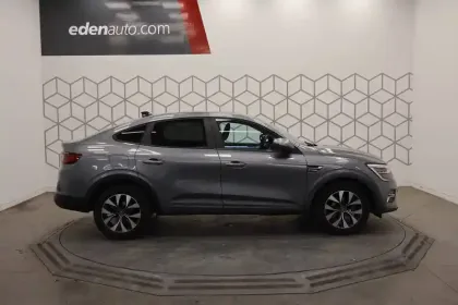 Photo 39 Renault Arkana  TCe 140 EDC FAP