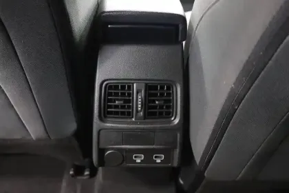 Photo 101 Renault Arkana  TCe 140 EDC FAP
