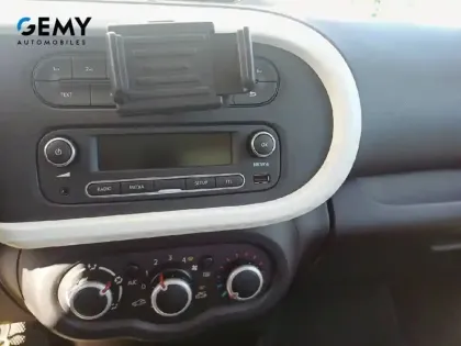 Photo 12 Renault Twingo  III 0.9 TCe 90 Energy