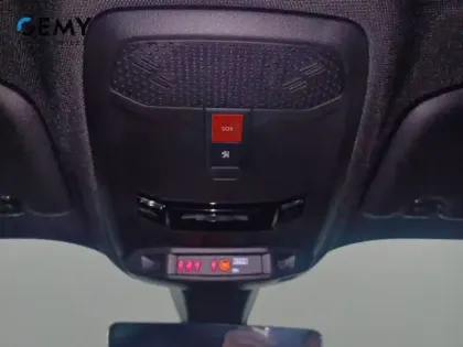 Photo 46 Peugeot 2008 Gén. II Ph1 NG GT 5