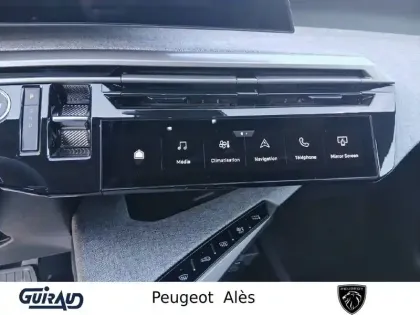 Photo 16 Peugeot 3008  Electrique 210 ch 73 kWh