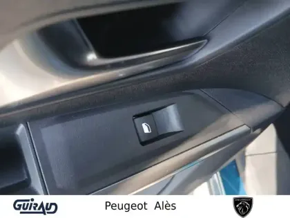 Photo 12 Peugeot 3008  Electrique 210 ch 73 kWh