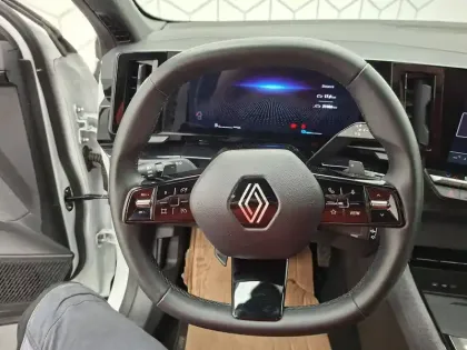 Photo 28 Renault Austral  E-Tech hybrid 200