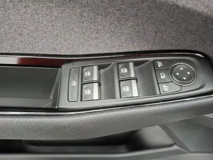 Photo 70 Renault Austral  E-Tech hybrid 200