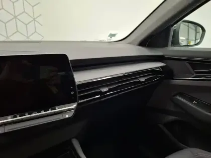 Photo 36 Renault Austral  E-Tech hybrid 200