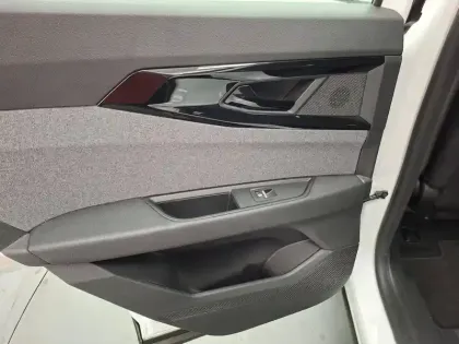 Photo 17 Renault Austral  E-Tech hybrid 200