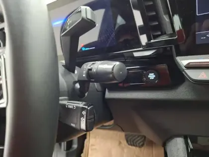 Photo 79 Renault Austral  E-Tech hybrid 200