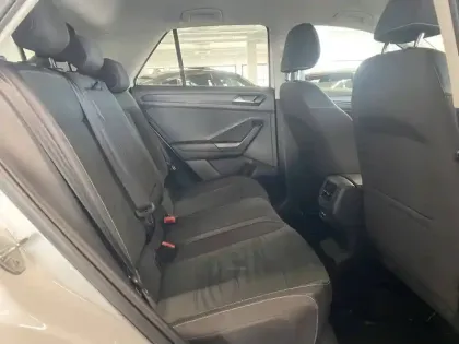 Photo 36 Volkswagen T-roc  2.0 TDI 116 Start/Stop BVM6