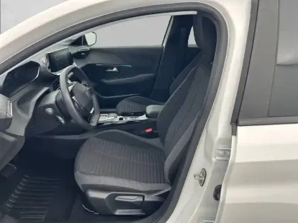 Photo 10 Peugeot 208  Electrique 50 kWh 136ch