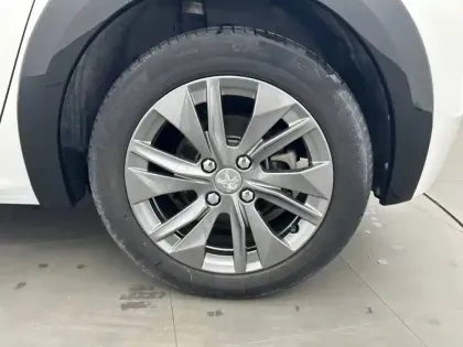 Photo 42 Peugeot 208 Gén. II Ph1 NG Style 5