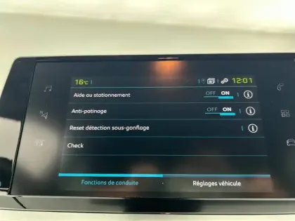 Photo 25 Peugeot 208  Electrique 50 kWh 136ch