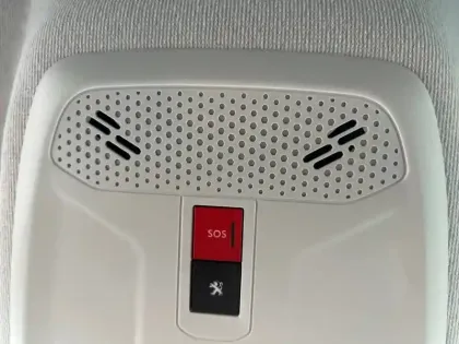 Photo 27 Peugeot 208  Electrique 50 kWh 136ch