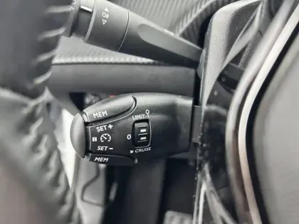 Photo 50 Peugeot 208 Gén. II Ph1 NG Style 5