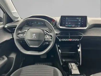 Photo 7 Peugeot 208  Electrique 50 kWh 136ch