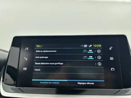 Photo 24 Peugeot 208  Electrique 50 kWh 136ch