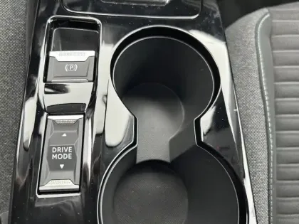 Photo 26 Peugeot 208  Electrique 50 kWh 136ch