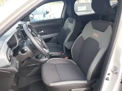 Photo 8 Dacia Duster  Hybrid 140