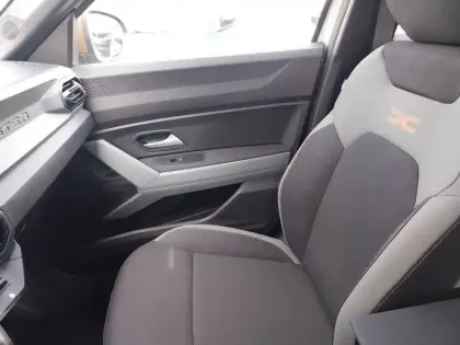 Photo 13 Dacia Duster  Hybrid 140