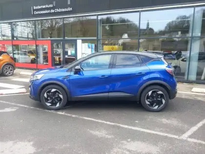 Photo 35 Renault Captur  E-Tech full hybrid 160 ch