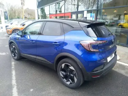 Photo 36 Renault Captur  E-Tech full hybrid 160 ch