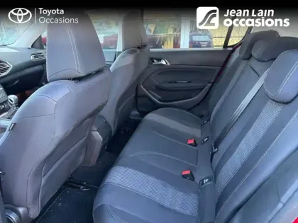 Photo 16 Peugeot 308  PureTech 130ch S&S EAT8