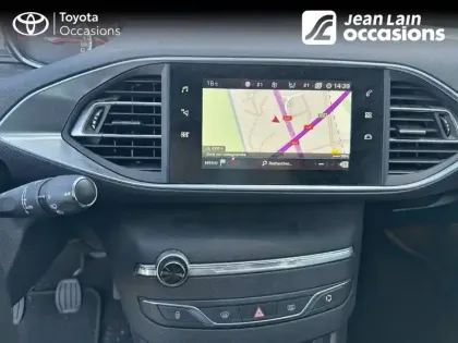 Photo 13 Peugeot 308  PureTech 130ch S&S EAT8