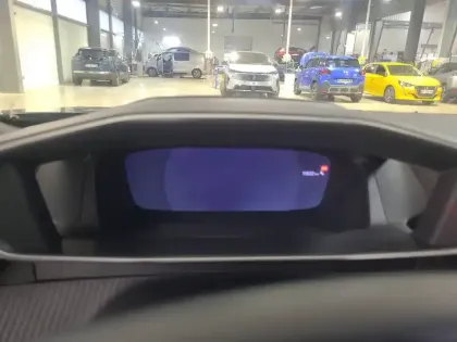 Photo 35 Peugeot 2008  PureTech 130 S&S EAT8