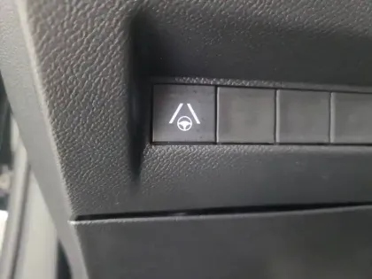 Photo 47 Peugeot 2008  PureTech 130 S&S EAT8