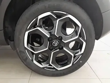 Photo 12 Citroën C3  Turbo 100 ch BVM6