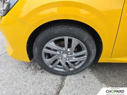 Photo 24 Peugeot 208  PureTech 75 S&S BVM5