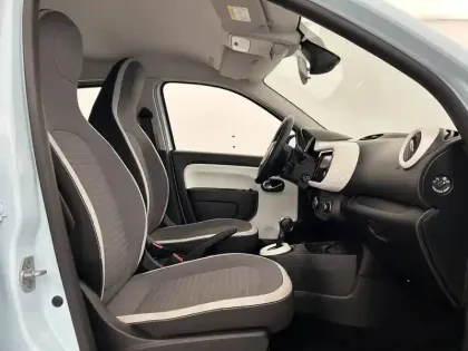 Photo 13 Renault Twingo  III E-Tech