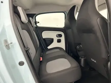 Photo 44 Renault Twingo Gén. III (C07) Ph2 NG Equilibre 5