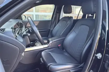 Photo 26 Mercedes GLB  200 d 8G-DCT