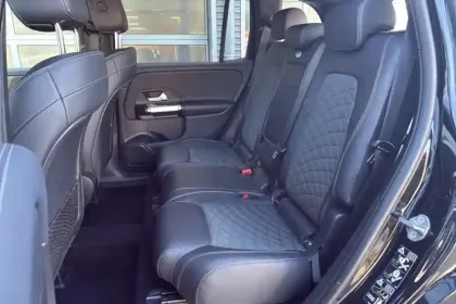 Photo 44 Mercedes GLB  200 d 8G-DCT