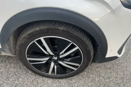 Photo 13 Peugeot 3008  Hybrid 225 e-EAT8