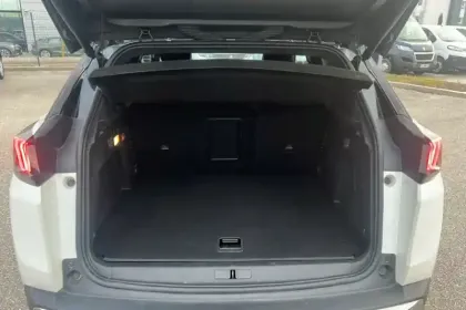 Photo 8 Peugeot 3008  Hybrid 225 e-EAT8