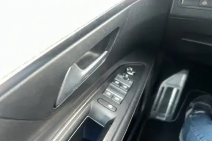 Photo 17 Peugeot 3008  Hybrid 225 e-EAT8