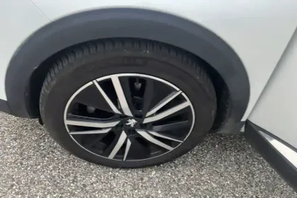 Photo 12 Peugeot 3008  Hybrid 225 e-EAT8